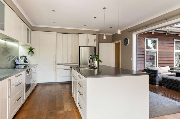 16 Sunningdale Drive Stoke_5