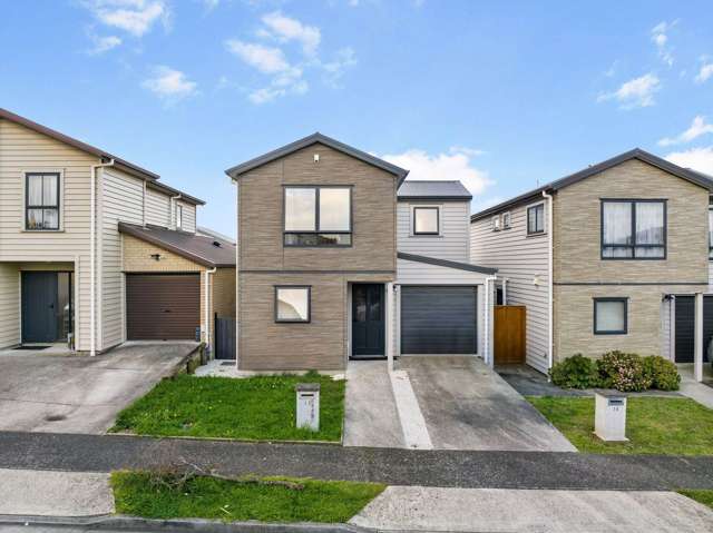 Spacious 3-Bedroom Family Home with Extra Comf...