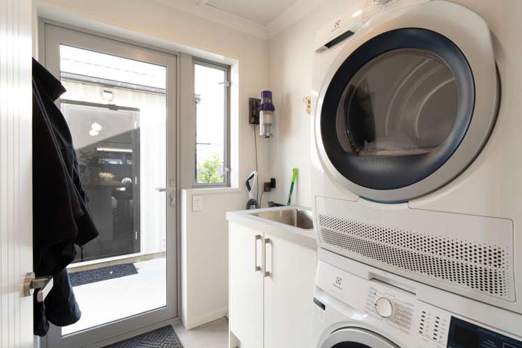 13 Franks Place Outram_17