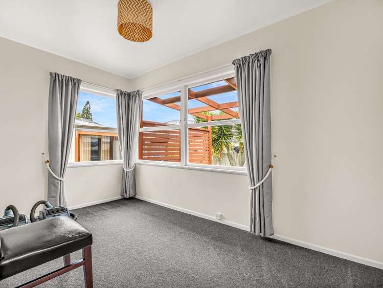 5 Porikapa Road Owhata_13