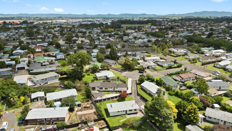 7 Norfolk Place Pukete_16