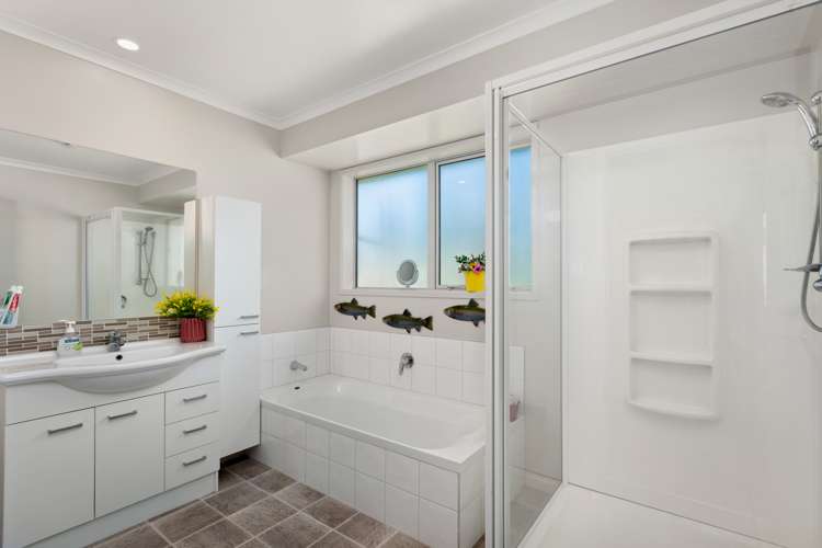 6 Colesburg Lane Waihi_23