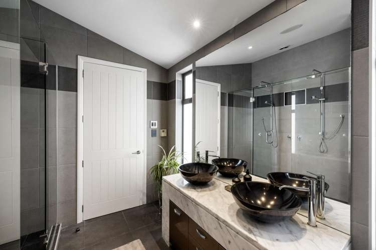 23 Contour Avenue Pyes Pa_31