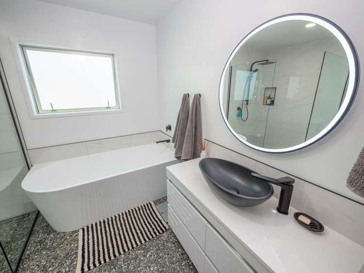 2A Bayside Drive Coopers Beach_17