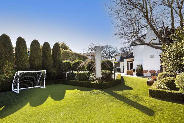 38a Mcdougall Avenue Saint Albans_31