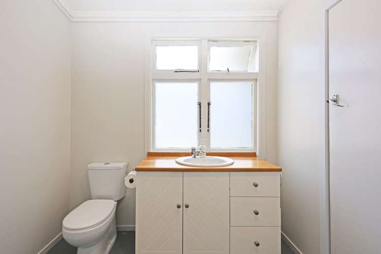 38 & 39 Tyne Street Oamaru_13