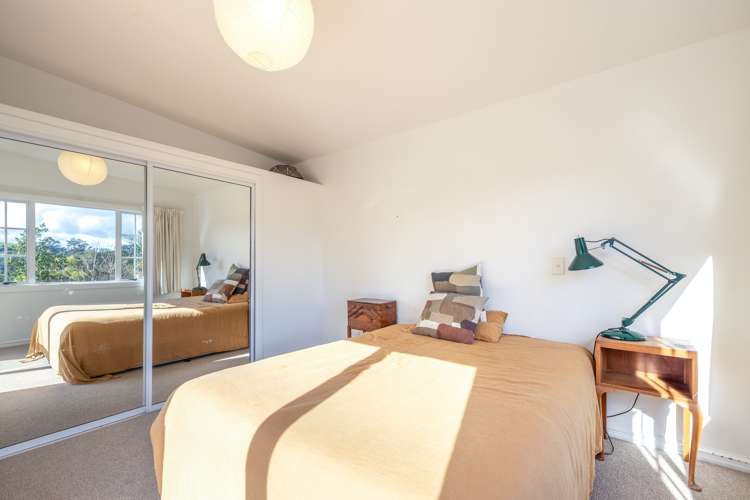 53 Whakarite Road Ostend_14