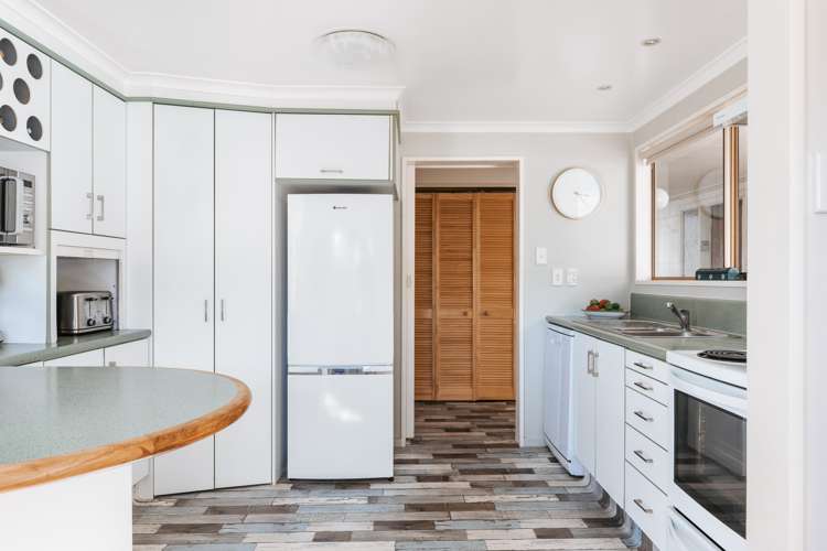 26 Shelley Street Otumoetai_7