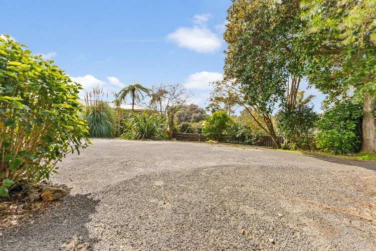 51 Wairau Road Oakura_22