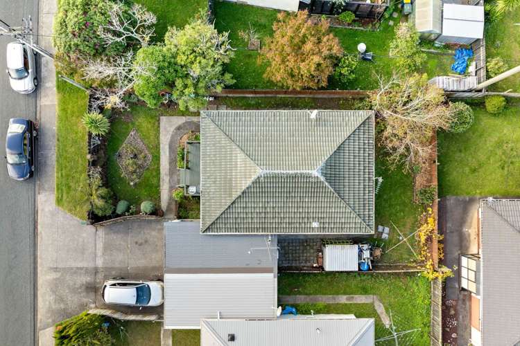 1/128 Bruce Mclaren Road Henderson_10