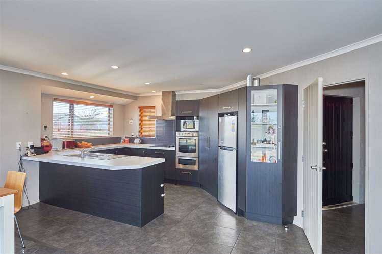 170 Pacific Drive Fitzherbert_7