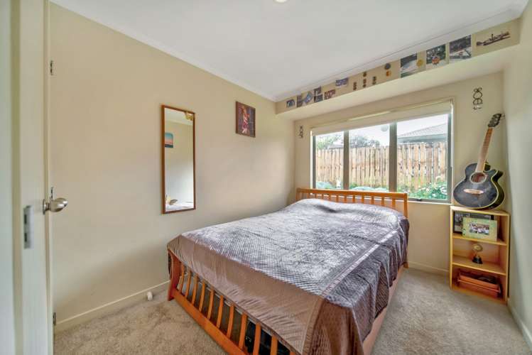 14 Brunswick Rise Mangere_16