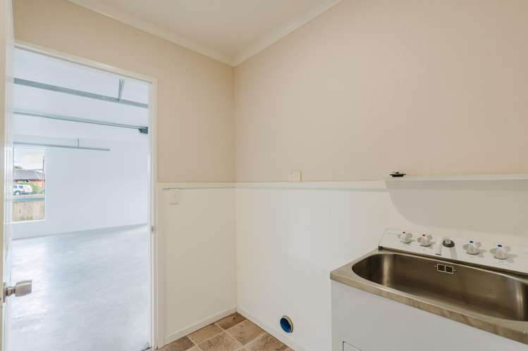 9 Kirk Close Rototuna_12