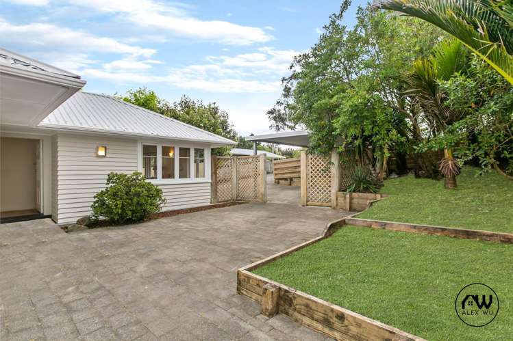 243a Glengarry Road Glen Eden_0