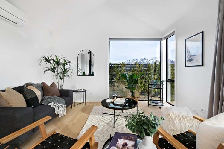 7 Kotuku Lane Jacks Point_3