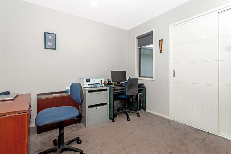 23 Fisher Place Lytton West_15