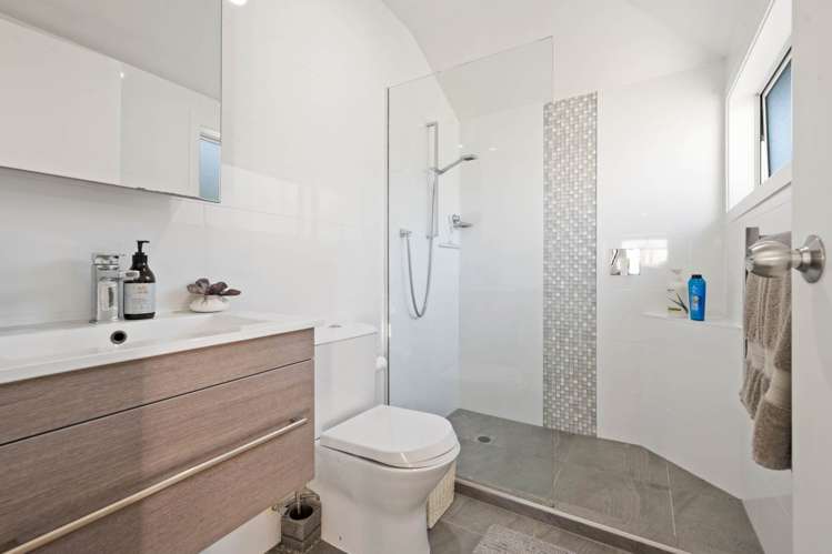 1/98 St Johns Road St Johns_24