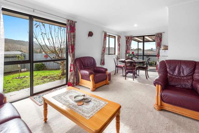 16 Maxwell Place Kamo_1