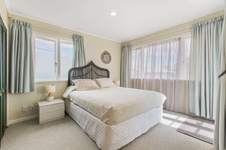 2/10 Tiri Tiri Road Birkdale_6