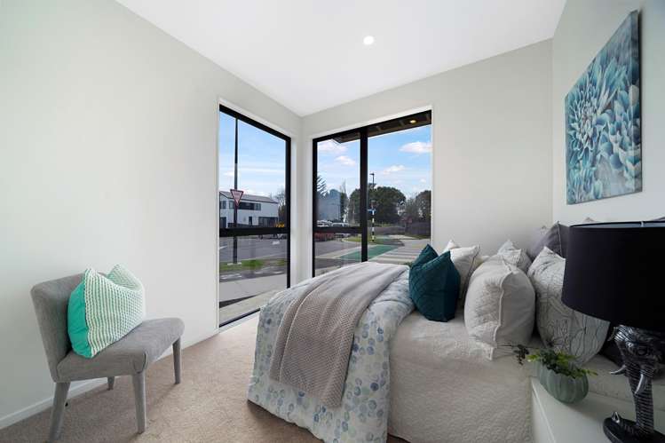 37 Paretao Street Massey_19