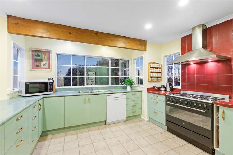 669 Ridge Road Riverhead_9