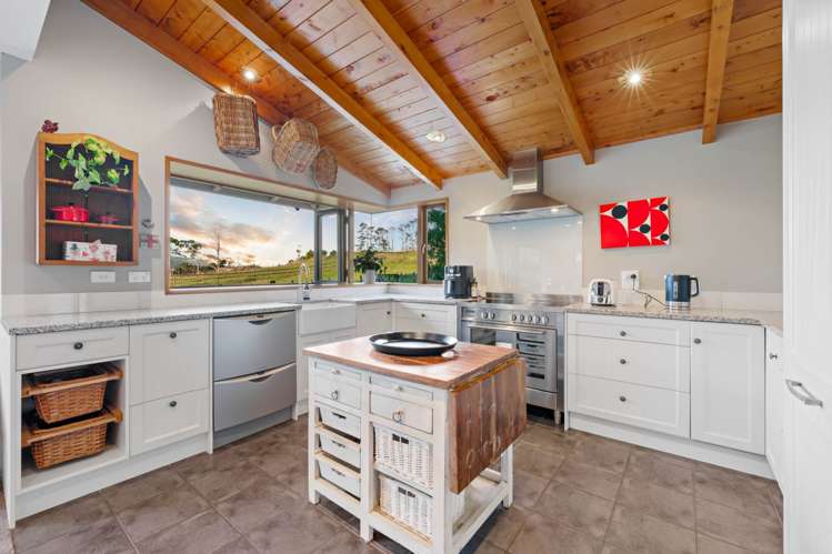 136 Muriwai Road Waimauku_4