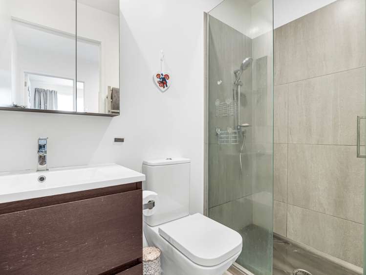 302/1a Soljak Place Mount Albert_23