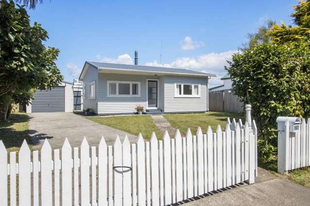 Charming Waihi Cottage