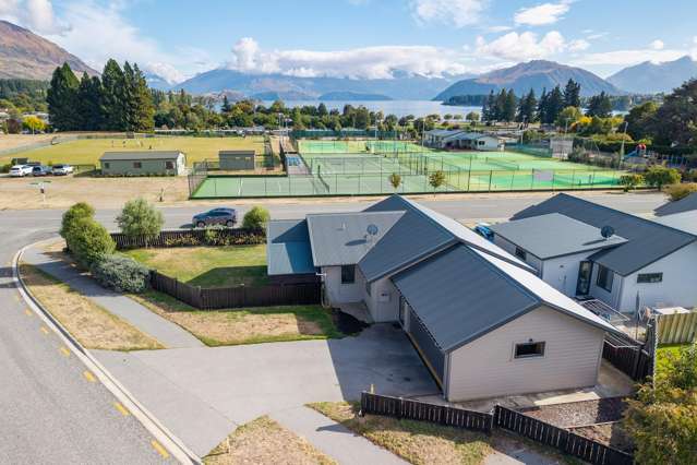 208 Warren Street Wanaka_1