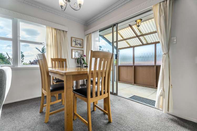 2/129a Ridge Road Howick_5