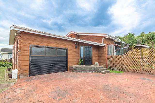 64 Treadwell Street Springvale_1