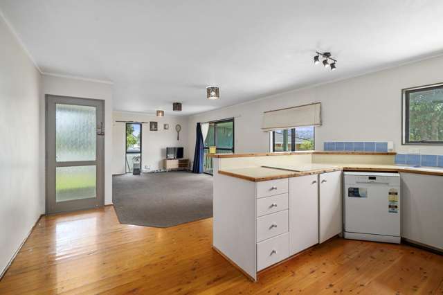 3 Judith Place Owhata_4