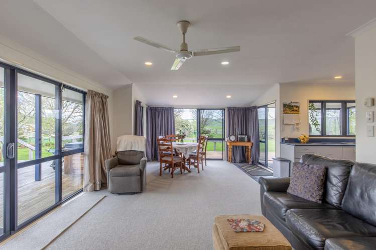 425 Te Kura Road Otane_16