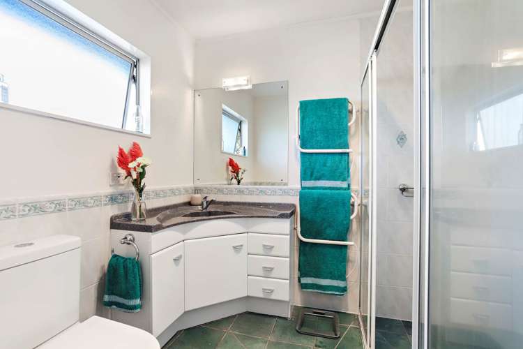 64 Ferry Parade Herald Island_18