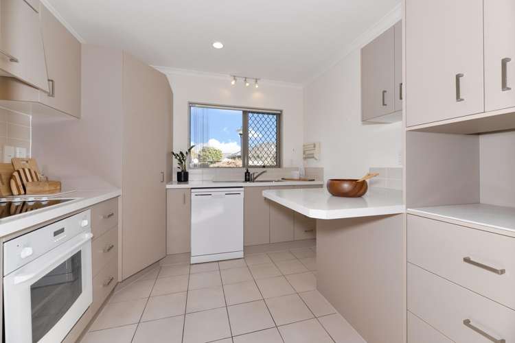 32/1 Piriti Drive Te Atatu Peninsula_8