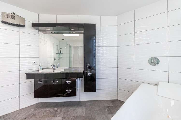 14 Climie Terrace Waimataitai_23