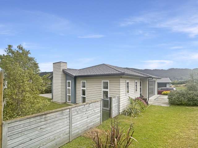 14 Brian Morgan Terrace Wainuiomata_1