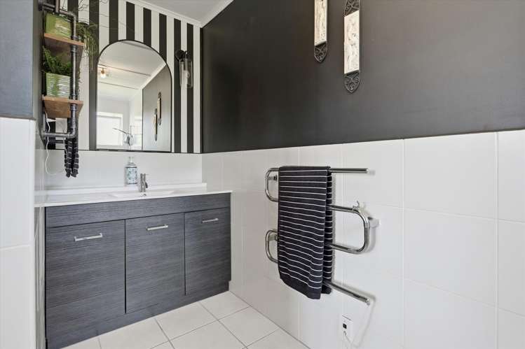 172 Boucher Avenue Te Puke_13