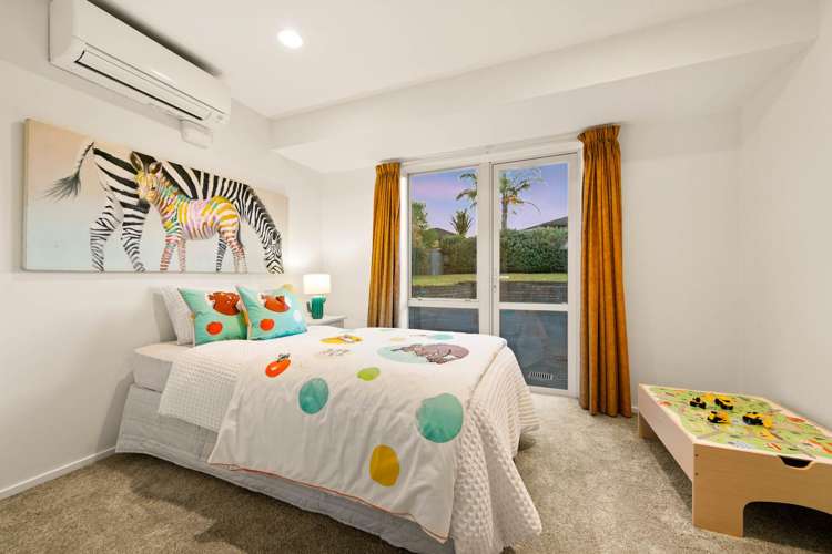 18 Burgundy Park Avenue Henderson_26