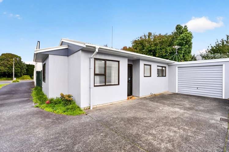 2/22 Great South Road Papakura_0