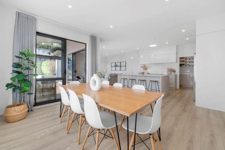 8 Doidge Street Beachlands_8