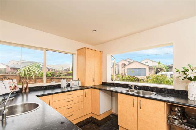 5 Silver Pine Avenue Woodridge_2