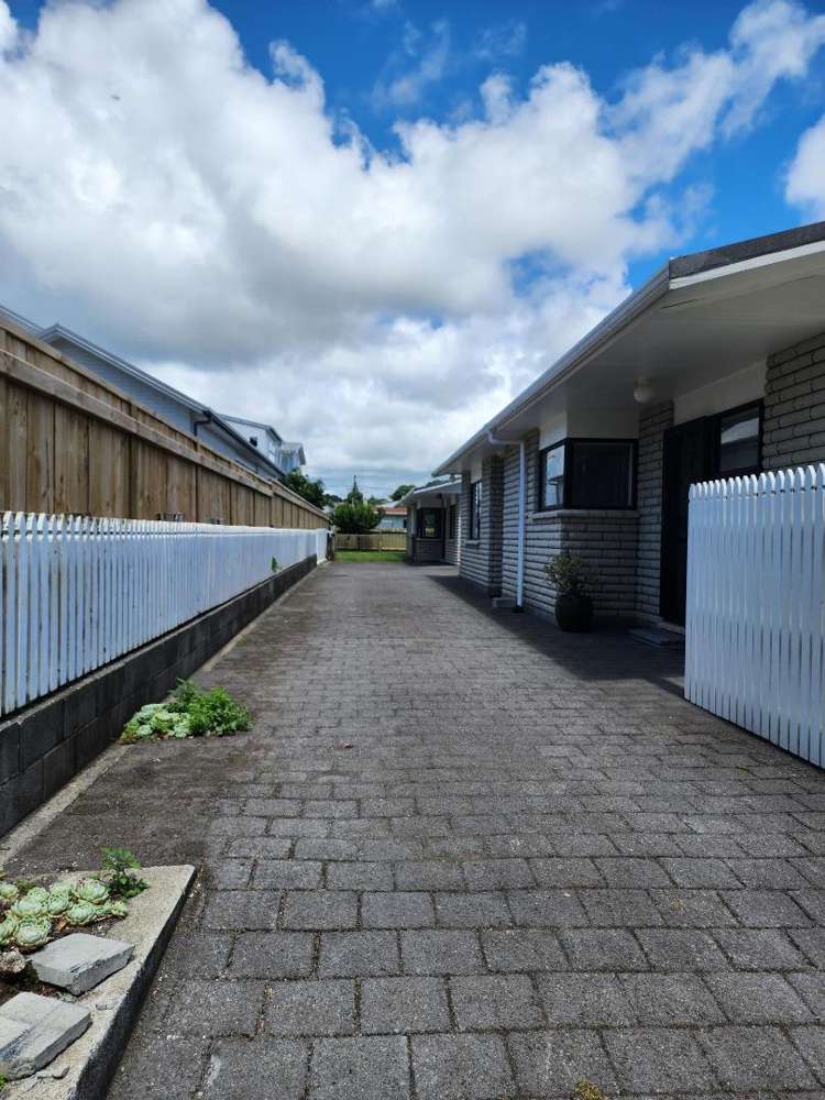 13B Bulkeley Terrace Marsland Hill_15