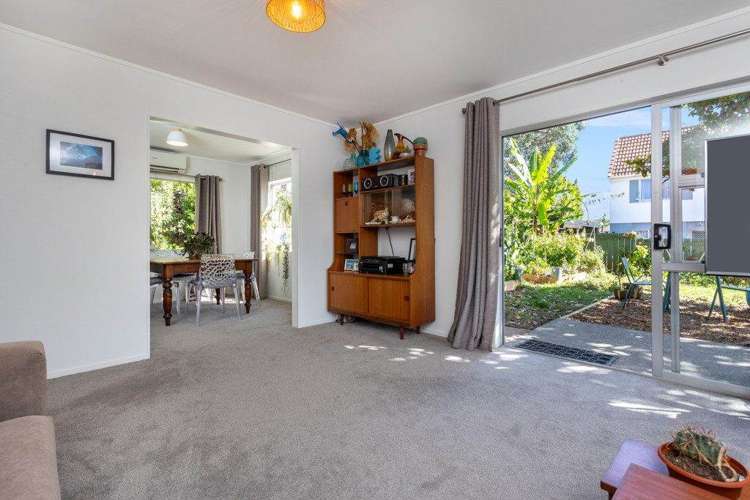 1/49 Seabrook Avenue New Lynn_2