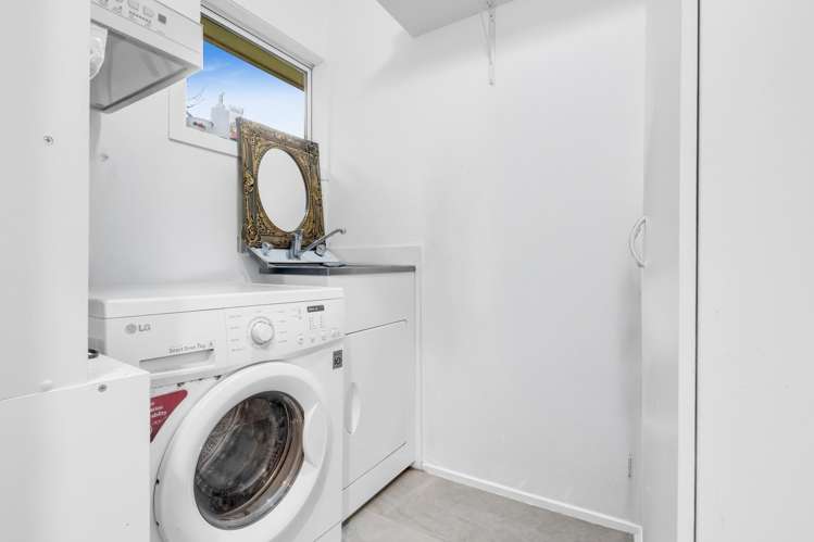 2 Ashdown Place Pahurehure_13