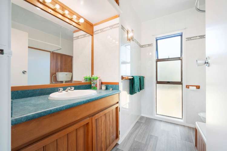 19 Hepburn Road Glendene_14