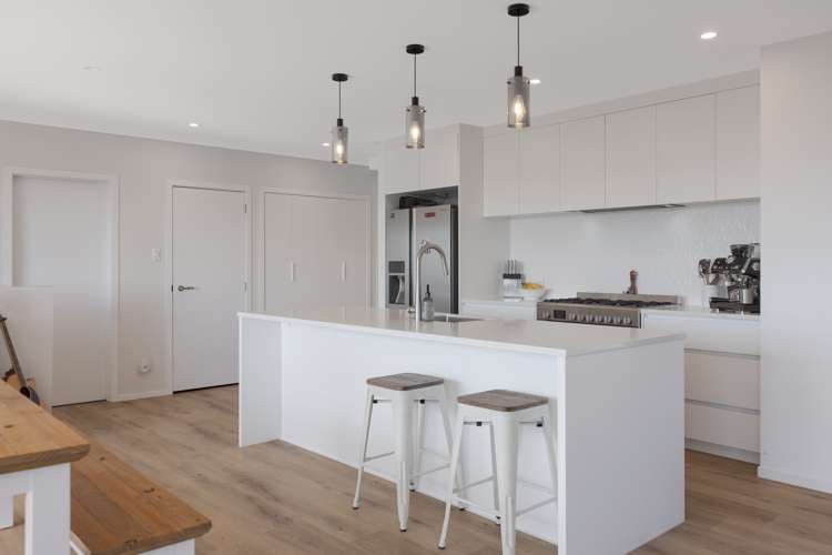 31 Seaview Road Otumoetai_8