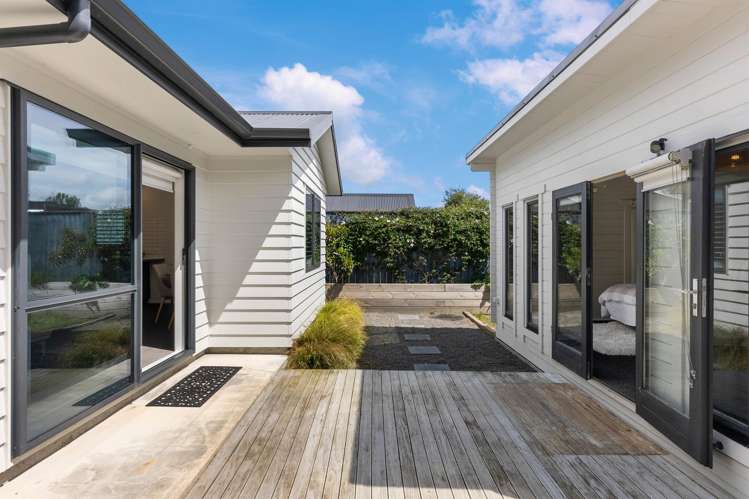 11 Poplar Grove Ebdentown_16