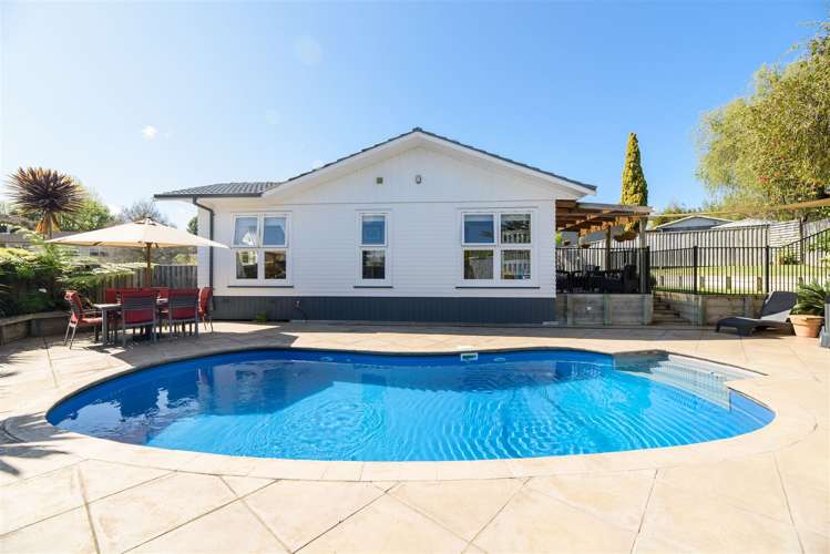 15 Fairdale Place Birkdale_16