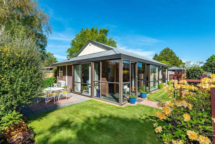 1/734 Avonside Drive Avonside_1